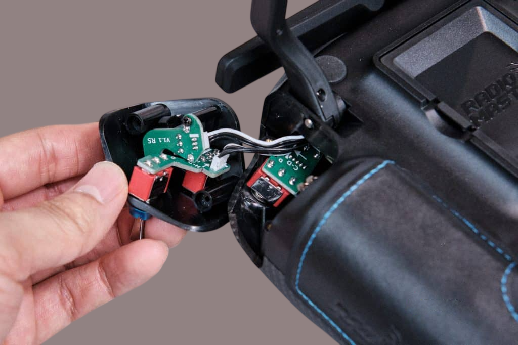 network-asset-RadioMaster-TX16S-MK3-radio-transmitter-shoulder-switch-remove-1024x682-20260131125213-vf6s33q-Photoroom_2026-01-31_14-18-06_0413e.png